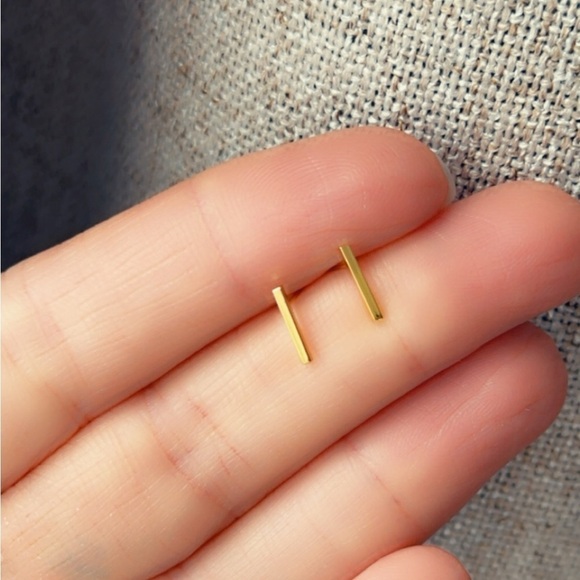 14k Gold Vermeil Bar Stud Earrings - Picture 6 of 10